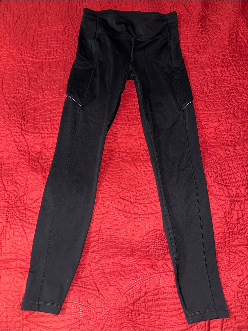 lululemon athletica Black High-Waist Leggings with Zippered Pocket size 6